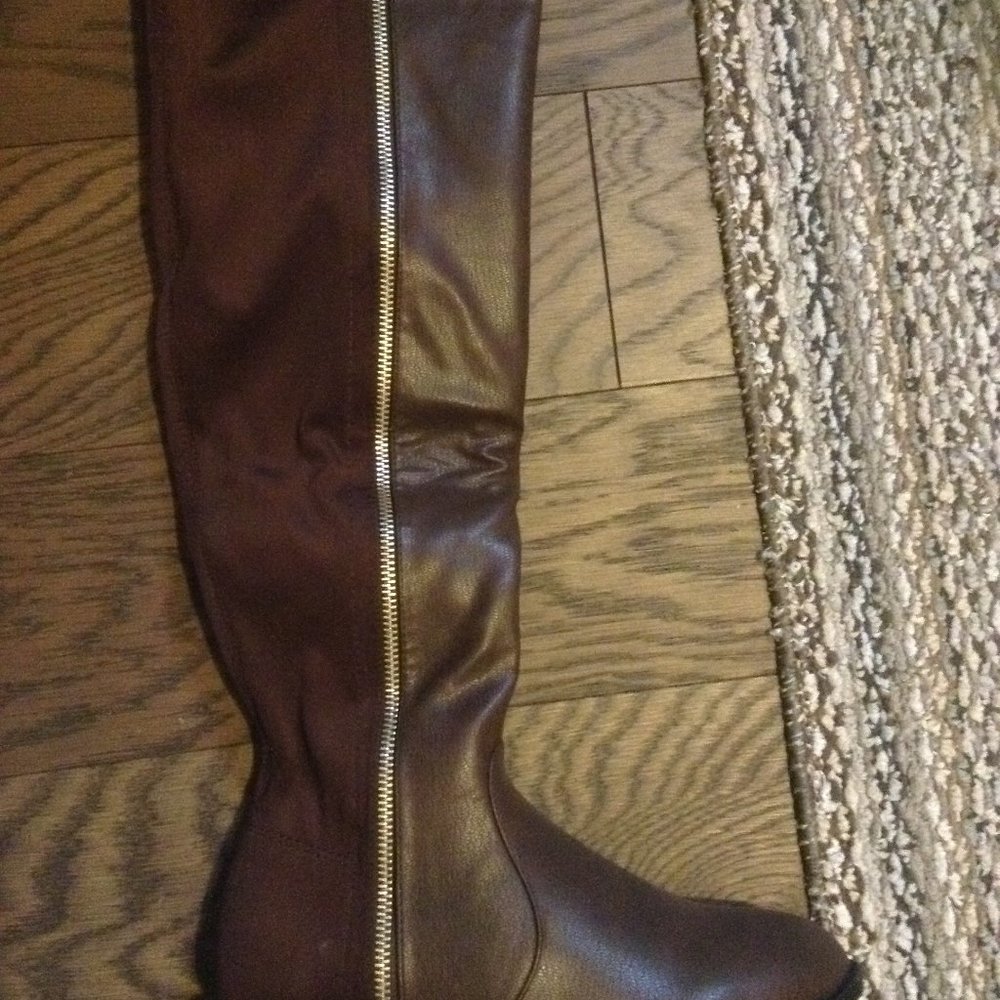 Liliana brown knee high boots size 8